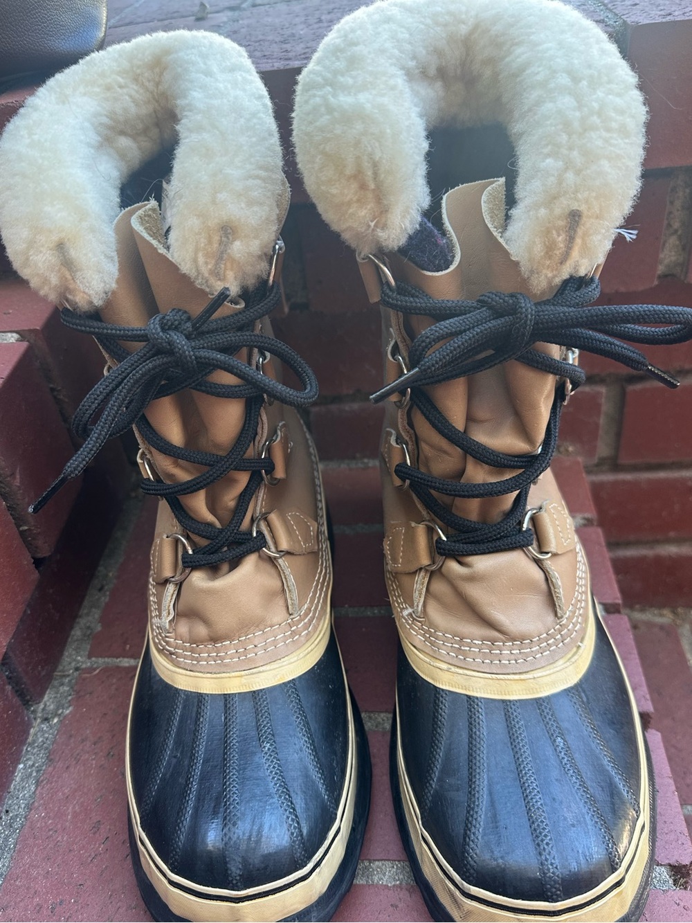Caribou Sorel Boots Men’s 7